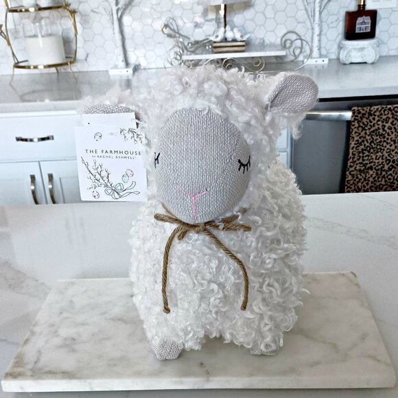 NEW! BOHO FARMHOUSE RESIN & FAUX FUR LARGE LAMB DECOR - Picture 2 of 7